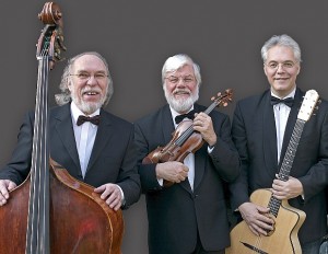 Kreisler Trio geven concert in de Mariakerk in Oosterwijtwerd